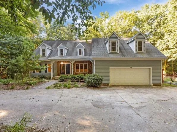 10101 Daviton Ct, Raleigh, NC 27615