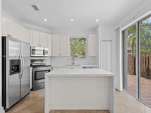 5502 NW 112th Ct #5502 Photo 1