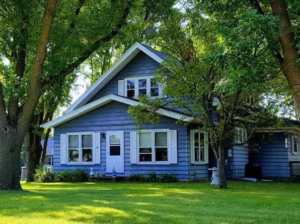 409 Tacoma Ave, Norwood Young America, MN 55397