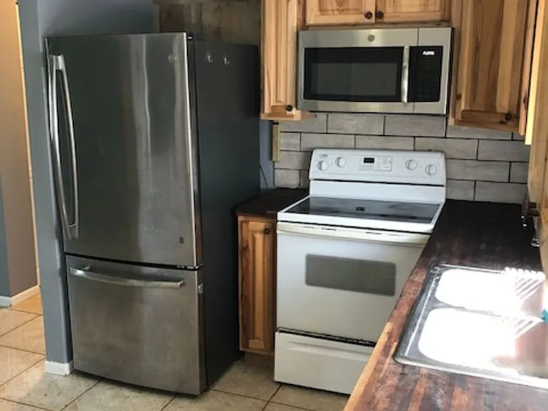 3022 Meadow Lake Ave — Photo 11