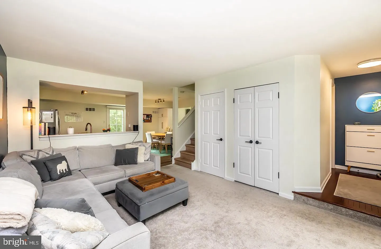 3 bed, 1.5 bath, 1520 sqft, $3,100 — Photo 4