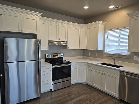 2nd image of 3813 S Ogden Ave #A