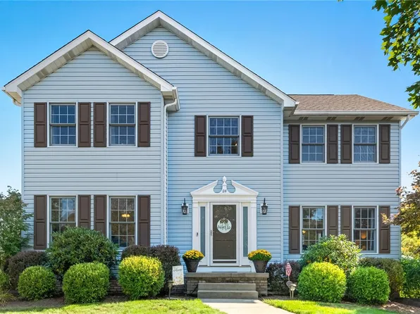 114 Camelot Ct, Cranberry Township, PA 16066
