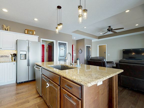 5th image of 1215 Birchwood Dr