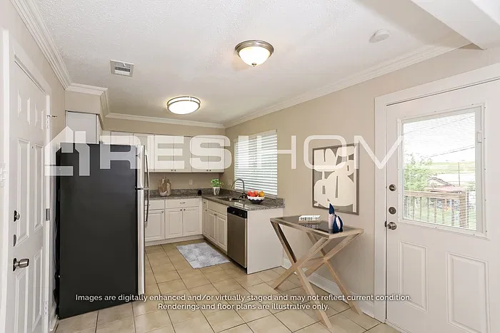 4 bed, 2.0 bath, 1261 sqft, $1,995 — Photo 2