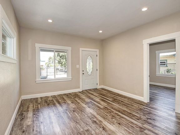 4th image of 4287 Stockton Blvd