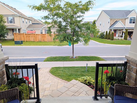 3rd image of 553 Grange Way