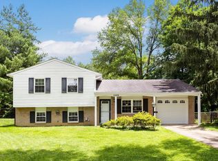1009 Round Table Ct, Louisville, KY 40222