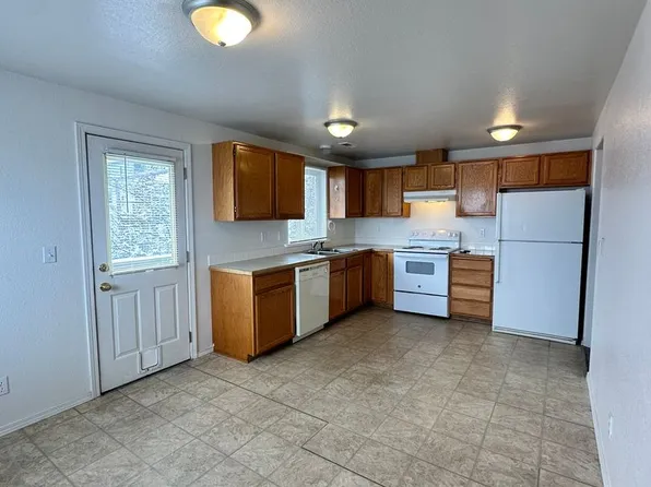 1409 Maple St. Duplex, 1409 Maple St #2, Wenatchee, WA 98801