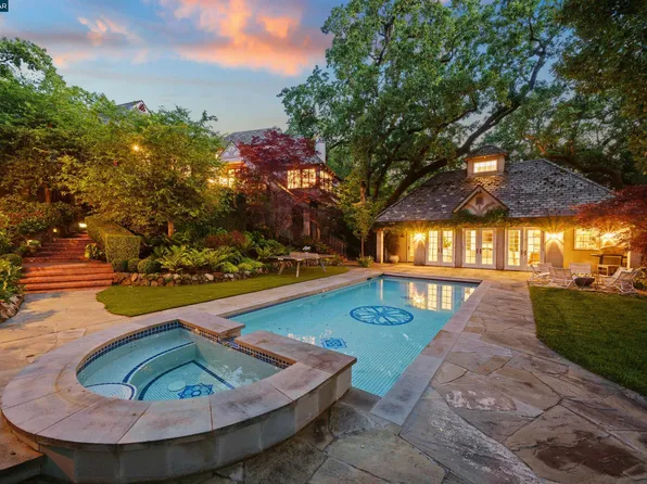 33 La Noria, Orinda, CA 94563