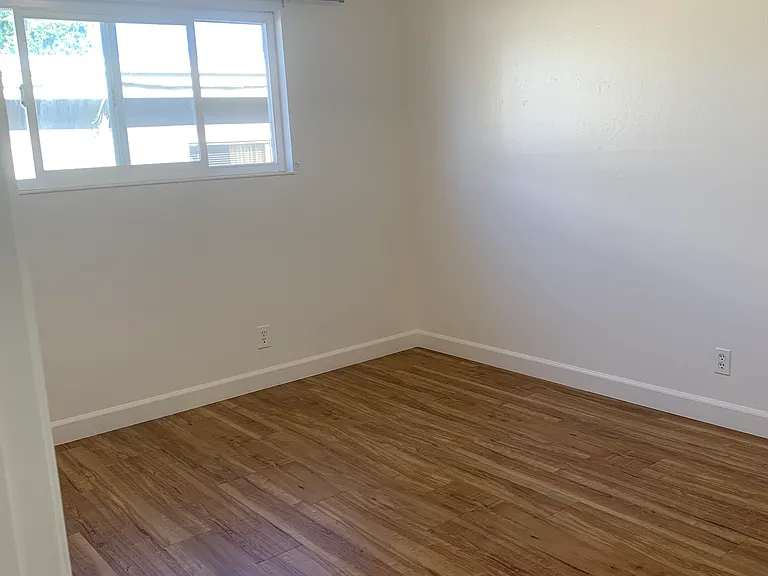 1929 California St #5 — Photo 24