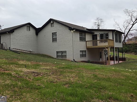 4th image of 1012 Highway 332