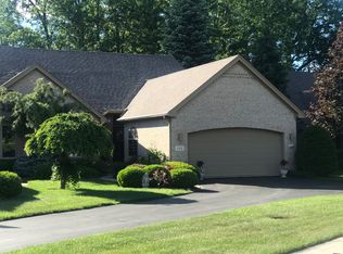 140 Stone Oak Ct, Holland, OH