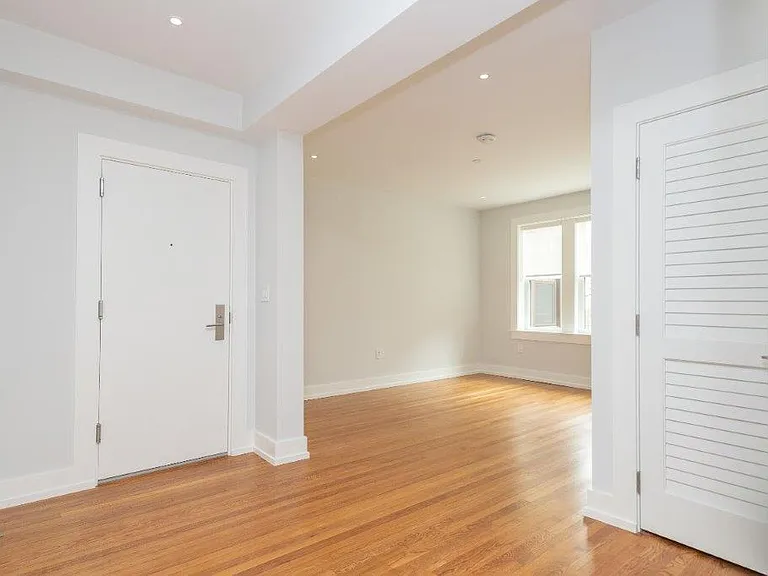19 Forest St #23 — Photo 15