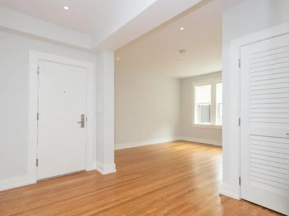 21 Forest St APT 3, Cambridge, MA 02140