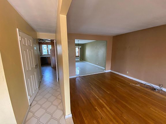 5th image of 155 Bay 11th St #2