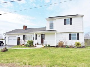 9 Arthur Ave, Dartmouth, MA 02747