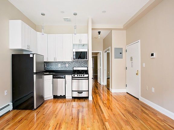 5th image of 245 W 113th St APT 6A