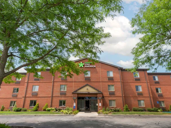 Toledo - Maumee, 542 W Dussel Dr, Maumee, OH 43537