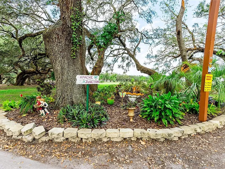 37105 Lois Ave — Photo 29