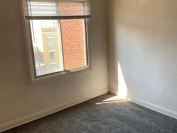 5th image of 141 E 1st Ave APT 403