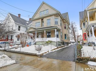 661 Iranistan Ave, Bridgeport, CT 06605