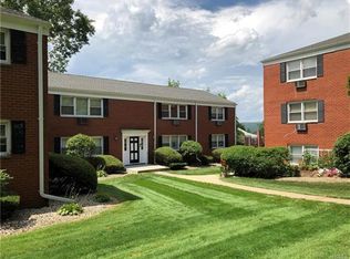 10 Revere Ct APT 2212, Suffern, NY 10901