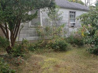 27 Liberty St, Old Bridge, NJ 08857