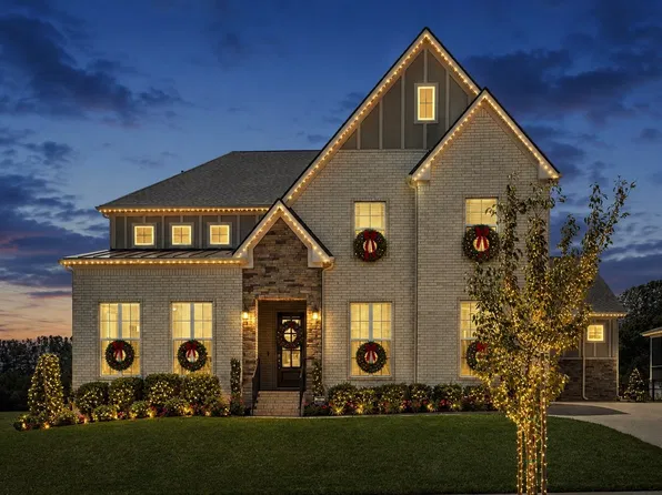 5011 High Park Hill Dr, Arrington, TN 37014