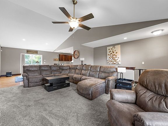 4th image of 5410 Triple Crown Dr