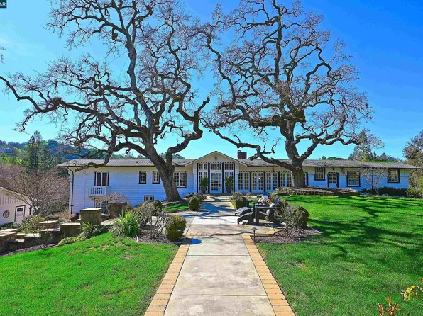 2420 Tice Valley Blvd, Walnut Creek, CA 94595