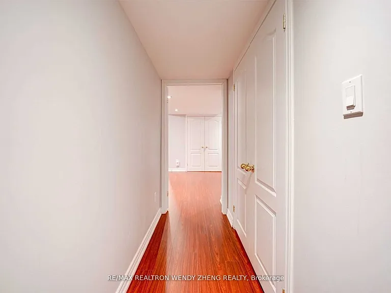 60 Warren Bradley St — Photo 25