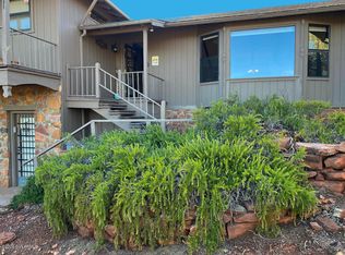 215 Goodrow Ln, Flagstaff, AZ 86336