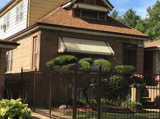 9942 S Princeton Ave, Chicago, IL 60628