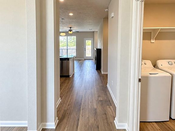 2nd image of 1340 Kingsgate Dr