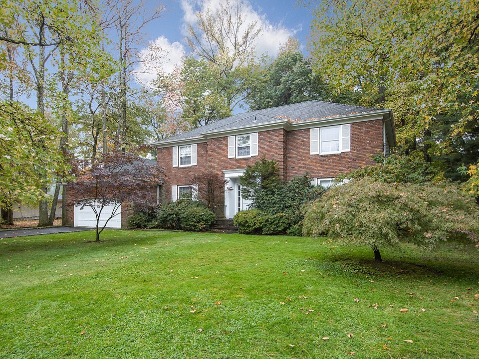 29 Carriage House Lane