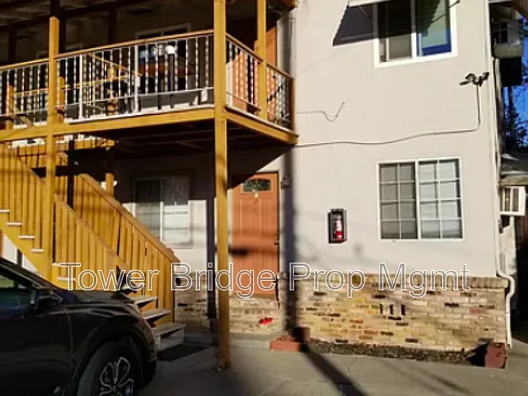 2701 San Fernando Way #2 — Photo 2