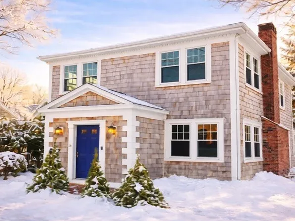 24 Chilton Ave, Kingston, MA 02364