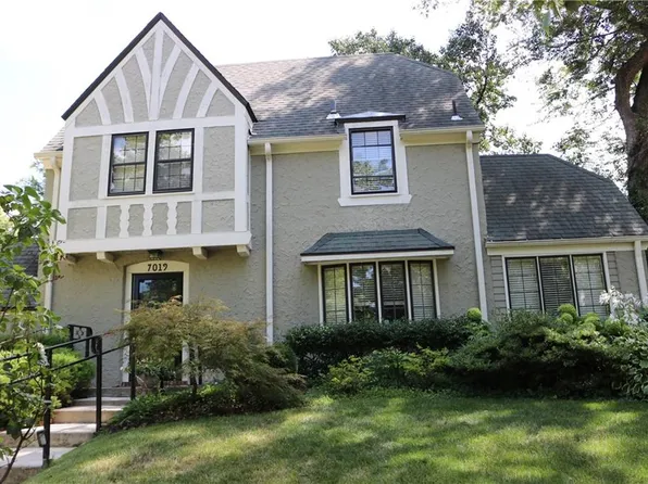 7019 Edgevale Rd, Kansas City, MO 64113