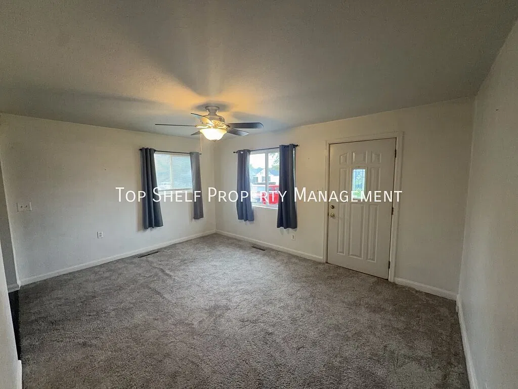 2 bed, 856 sqft, $1,195 — Photo 2