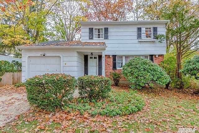 1st image of 4 Arbor Ln