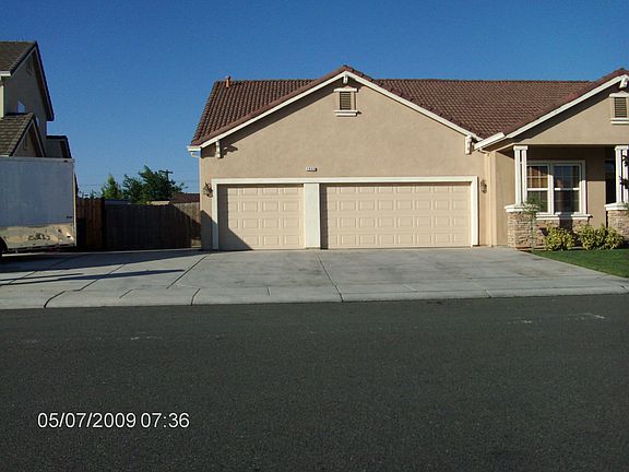 2nd image of 1933 Flora Vista Dr