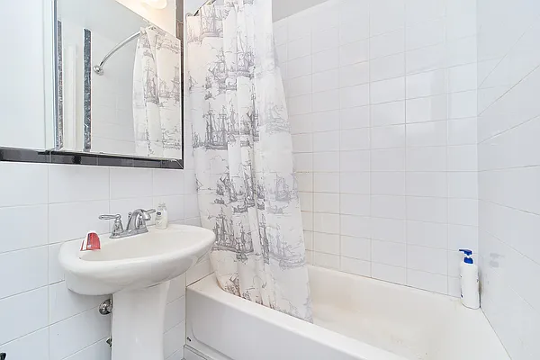 Rented by Living New York | media 11