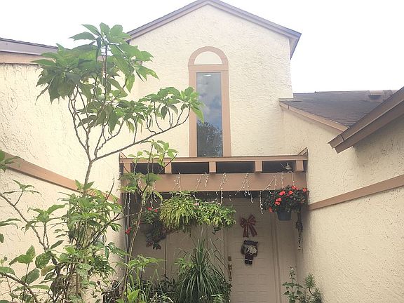 2nd image of 377 N Shadowbay Blvd