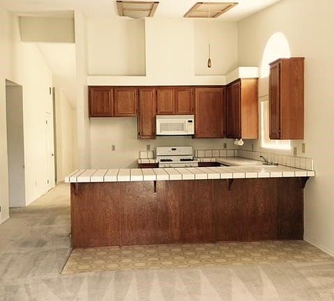 Large open bright Kitchen