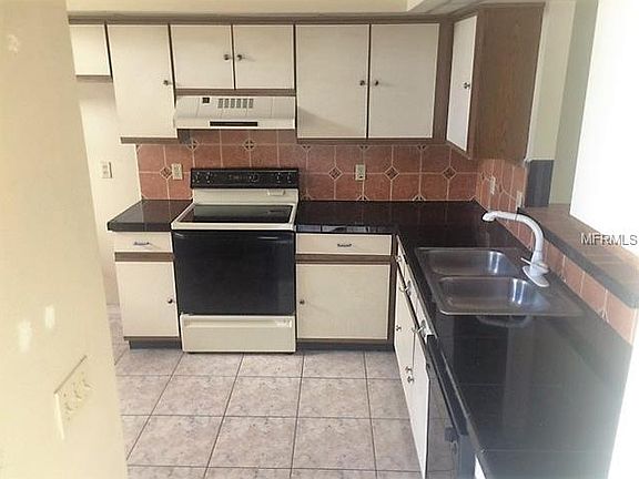4th image of 381 Blue Bayou Dr