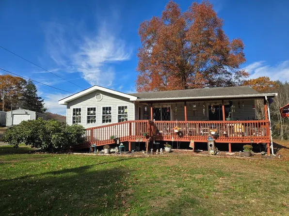 409 Granite Ln, Fairdale, WV 25839