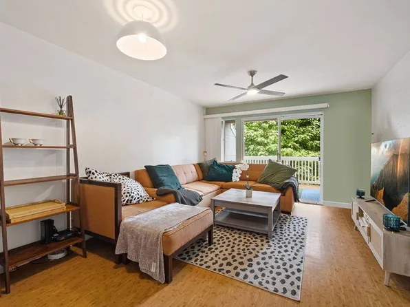 1970 Hanalima St APT T104, Lihue, HI 96766