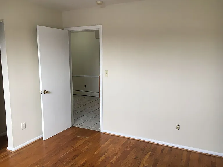 676 Riverview Dr — Photo 6