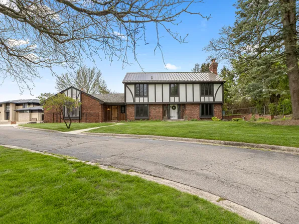 43805 Six Mile Rd, Northville, MI 48168